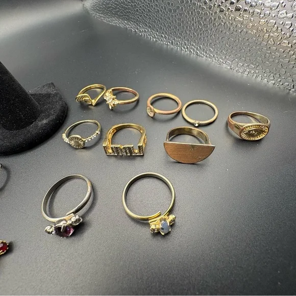 Rings - Picture 4 of 7